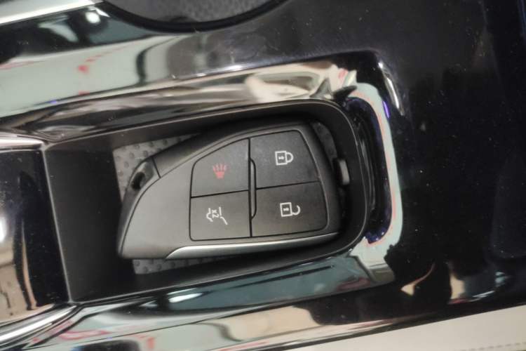 Used Buick Envision 2024 Encore S 25T Ignite Black Style Edition Vehicle Key