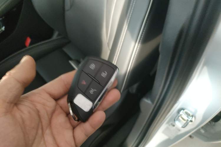 Used Buick Envision 2024 Encore Plus 28T AWD Luxury Edition Vehicle Key