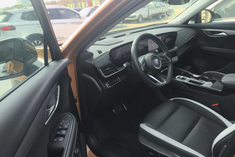 Used Buick Envision 2024 Encore S 25T Ignite Black Style Edition Driver Seat