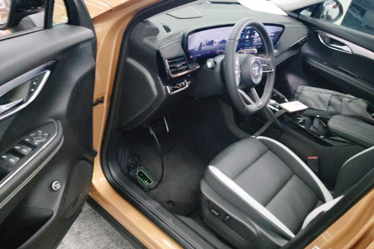 Used Buick Envision 2024 Encore S 25T Ignite Black Style Edition Driver Seat