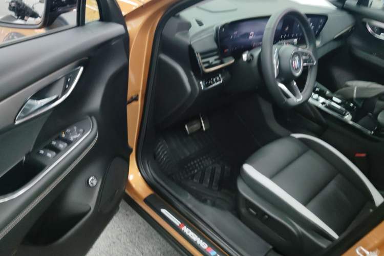 Used Buick Envision 2024 Encore S 25T Ignite Black Style Edition Driver Seat