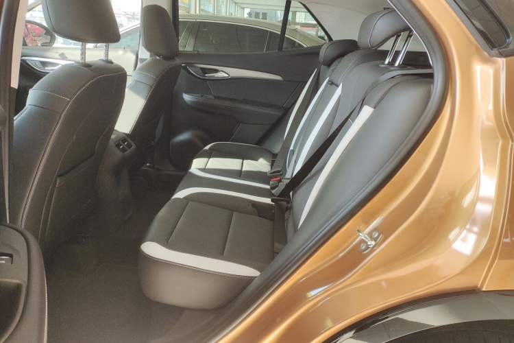 Used Buick Envision 2024 Encore S 25T Ignite Black Style Edition Interior 4