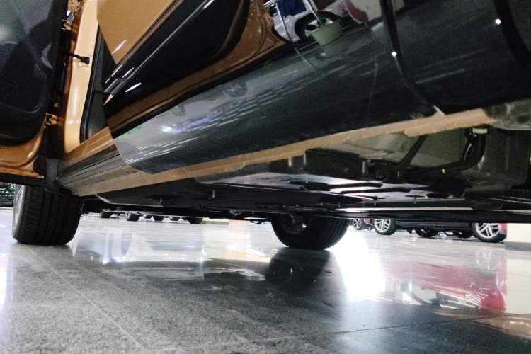 Used Buick Envision 2024 Encore S 25T Ignite Black Style Edition Left Side Sill