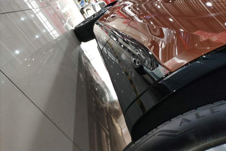 Used Buick Envision 2024 Encore S 25T Ignite Black Style Edition Left Side Sill