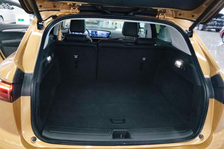 Used Buick Envision 2024 Encore S 25T Ignite Black Style Edition Trunk