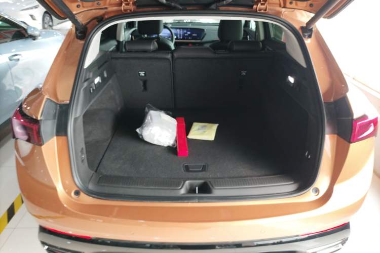 Used Buick Envision 2024 Encore S 25T Ignite Black Style Edition Trunk