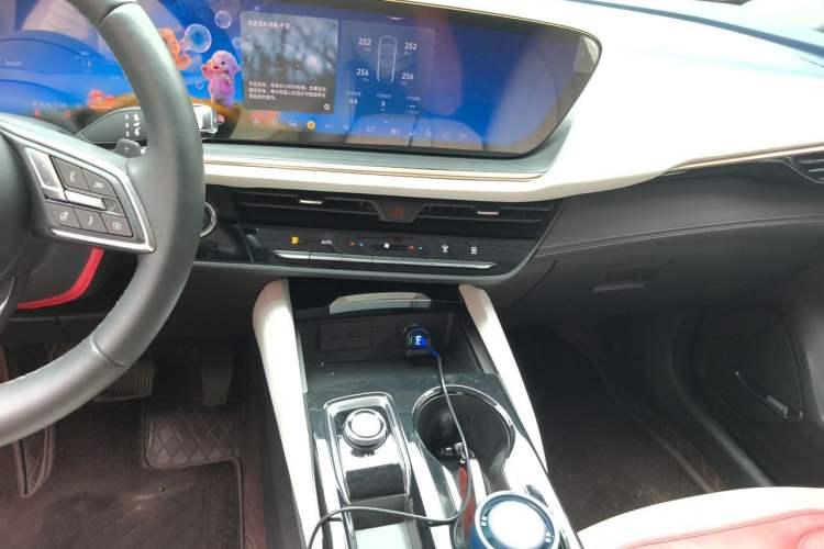 Used Buick Envision 2025 Encore Plus Four-Wheel Drive Avenir Audio And AC Panel