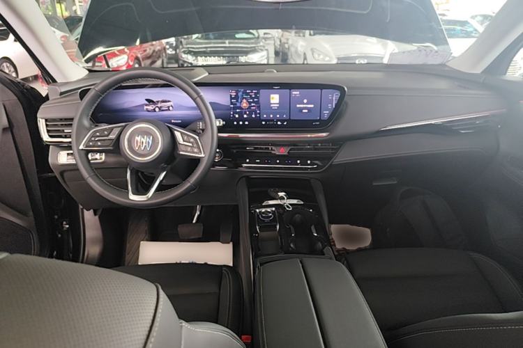 Used Buick Envision 2025 25T Entry-Grade Platinum Edition Center Console