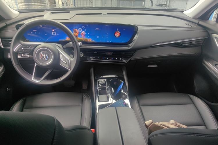 Used Buick Envision 2025 25T Entry-Grade Platinum Edition Center Console