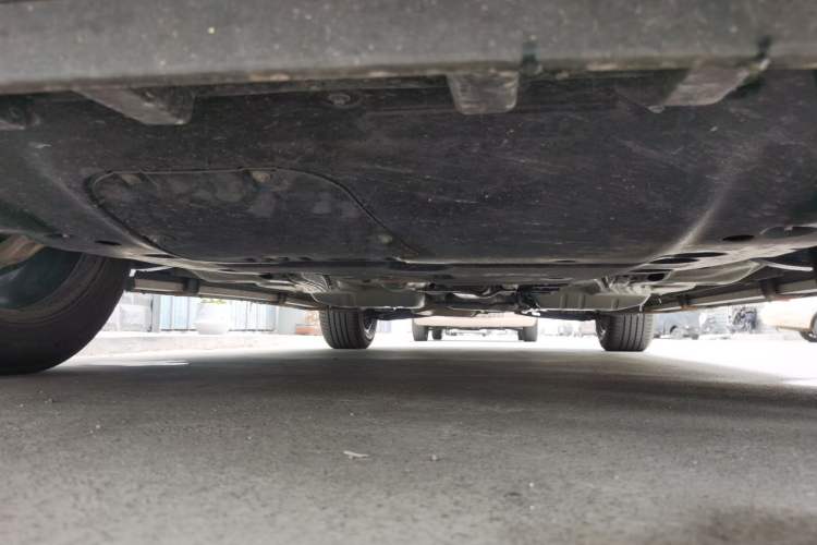 Used Buick Envision 2025 Encore Plus 28T Two-Wheel-Drive Platinum Edition Chassis Front