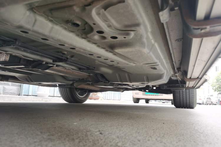 Used Buick Envision 2025 Encore Plus 28T Two-Wheel-Drive Platinum Edition Chassis Front Left