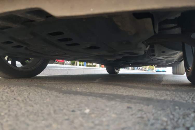 Used Buick Envision 2025 Encore Plus 28T Two-Wheel-Drive Platinum Edition Chassis Front Left