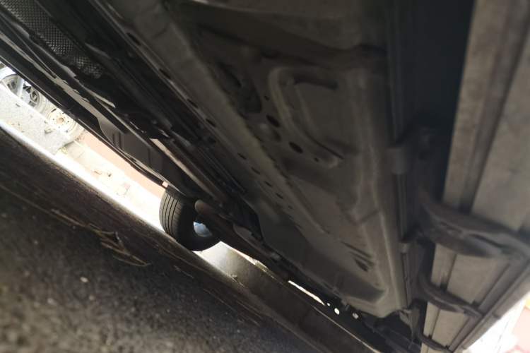 Used Buick Envision 2025 Encore Plus 28T Two-Wheel-Drive Platinum Edition Chassis Front Left