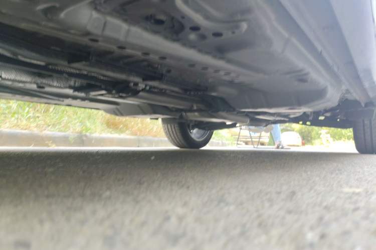 Used Buick Envision 2025 Encore Plus Four-Wheel Drive Avenir Chassis Front Left