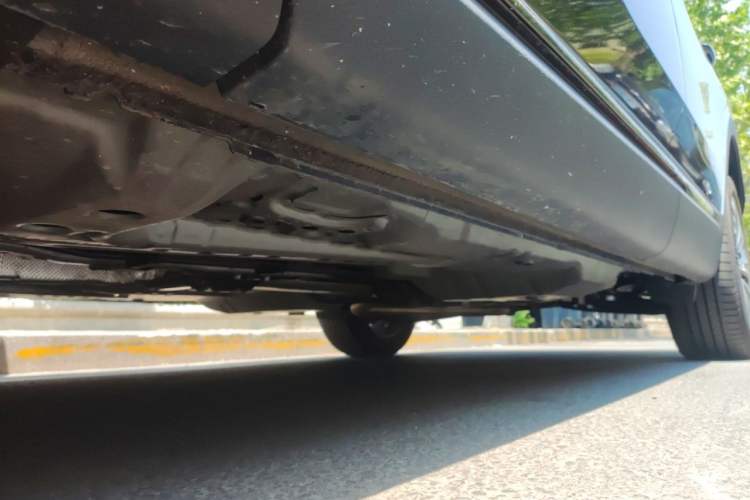 Used Buick Envision 2025 Encore Plus 28T Two-Wheel-Drive Platinum Edition Chassis Front Left