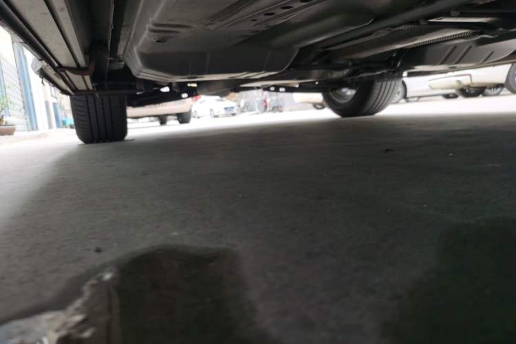 Used Buick Envision 2025 Encore Plus 28T Two-Wheel-Drive Platinum Edition Chassis Front Right