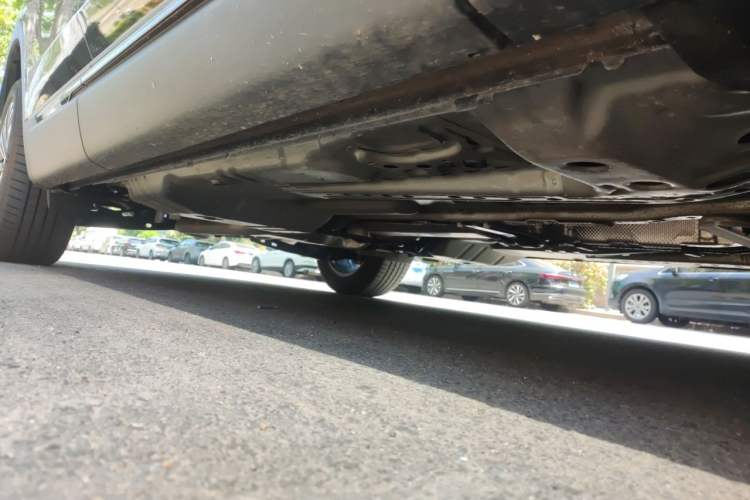 Used Buick Envision 2025 Encore Plus 28T Two-Wheel-Drive Platinum Edition Chassis Front Right