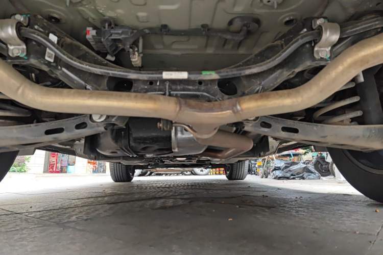 Used Buick Envision 2025 Encore Plus 28T Two-Wheel-Drive Platinum Edition Chassis Rear
