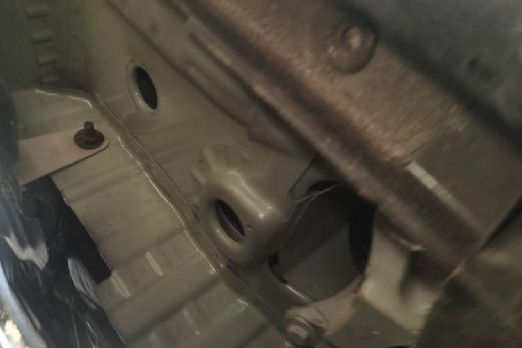 Used Buick Envision 2025 Encore Plus Four-Wheel Drive Avenir Chassis Rear Left
