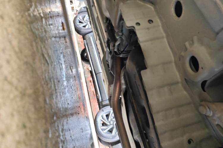 Used Buick Envision 2025 Encore Plus 28T Two-Wheel-Drive Platinum Edition Chassis Rear Left
