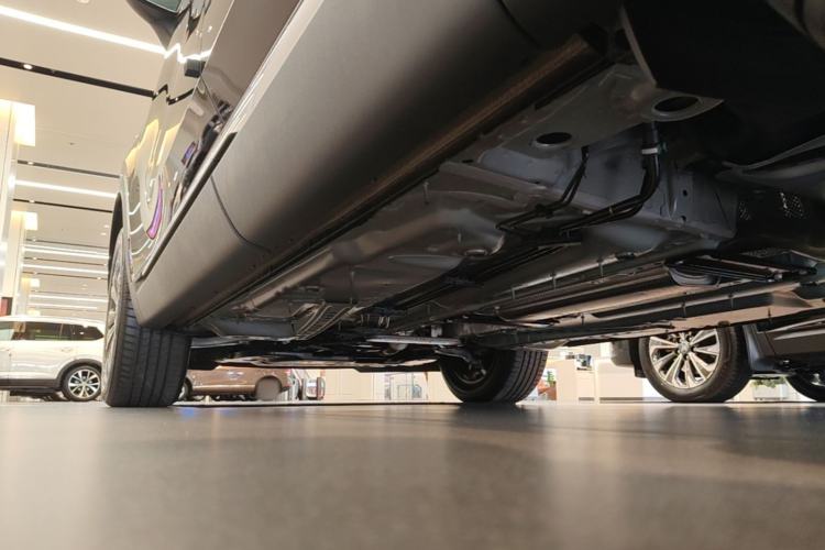 Used Buick Envision 2025 25T Platinum Edition Chassis Rear Left