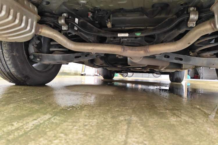 Used Buick Envision 2025 Encore Plus 28T Two-Wheel-Drive Platinum Edition Chassis Rear