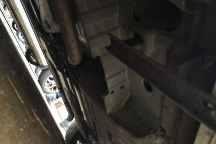Used Buick Envision 2025 Encore Plus 28T Two-Wheel-Drive Platinum Edition Chassis Rear Right