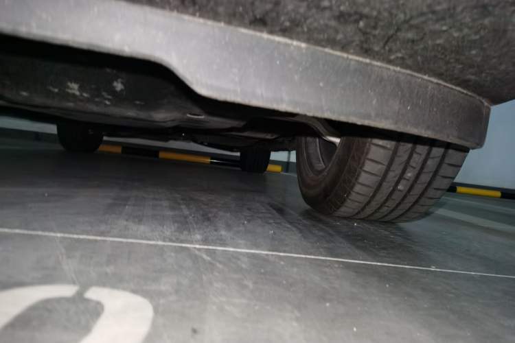 Used Buick Envision 2025 Encore Plus 28T Two-Wheel-Drive Platinum Edition Chassis Rear Right