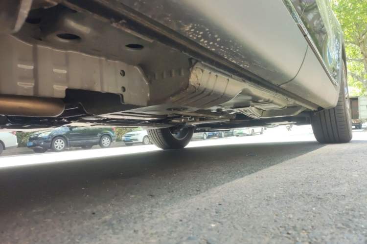 Used Buick Envision 2025 Encore Plus 28T Two-Wheel-Drive Platinum Edition Chassis Rear Right