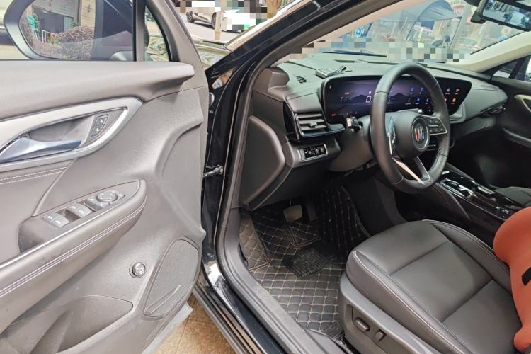 Used Buick Envision 2025 Encore Plus 28T Two-Wheel-Drive Platinum Edition Driver Seat