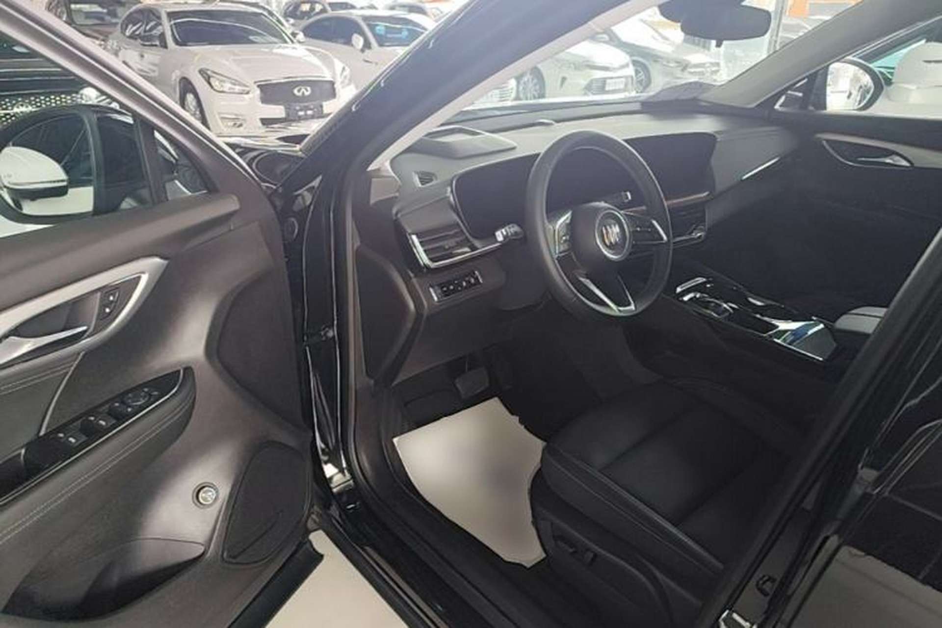 Used Buick Envision 2025 25T Entry-Grade Platinum Edition Driver Seat