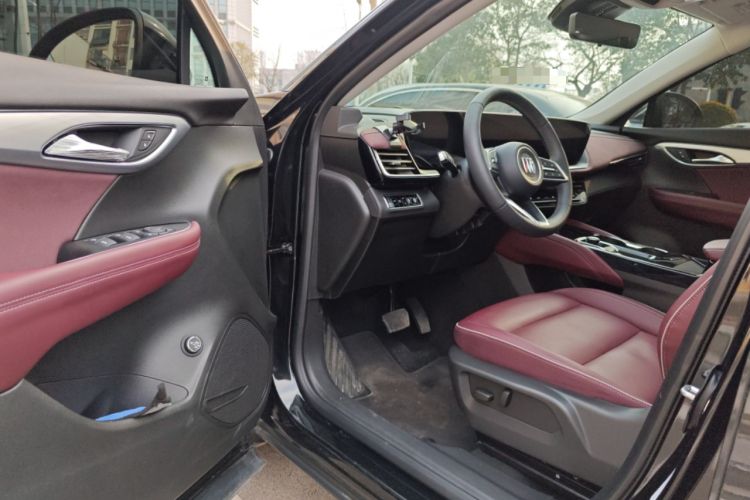 Used Buick Envision 2025 Encore Plus 28T Two-Wheel-Drive Platinum Edition Driver Seat