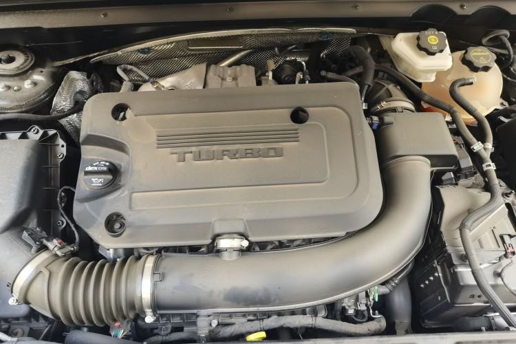 Used Buick Envision 2025 Encore Plus 28T Two-Wheel-Drive Platinum Edition Engine Bay