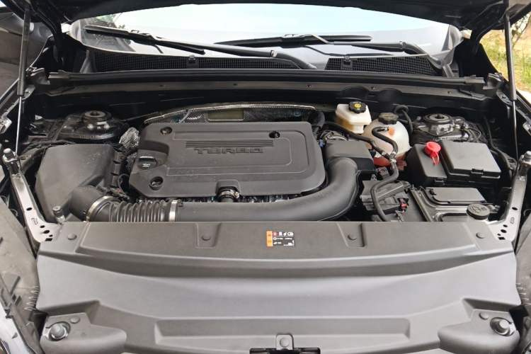 Used Buick Envision 2025 Encore Plus 28T Two-Wheel-Drive Platinum Edition Engine Bay