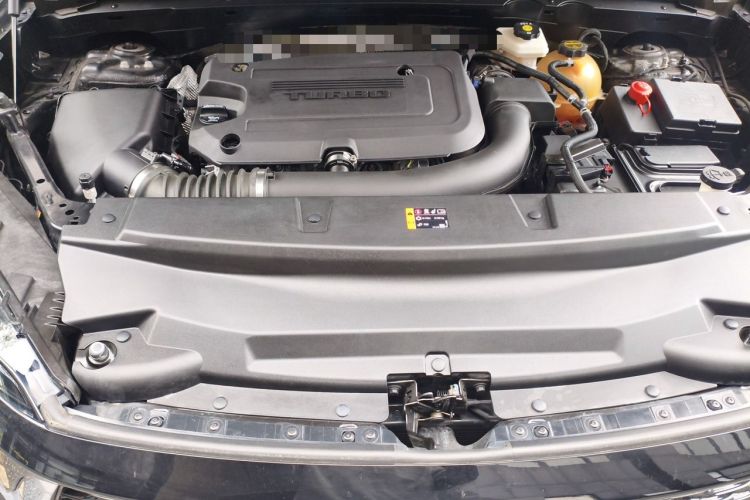 Used Buick Envision 2025 Encore Plus Four-Wheel Drive Avenir Engine Bay