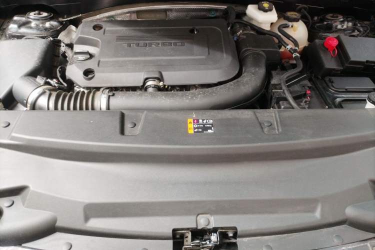 Used Buick Envision 2025 Encore Plus 28T Two-Wheel-Drive Platinum Edition Engine Bay