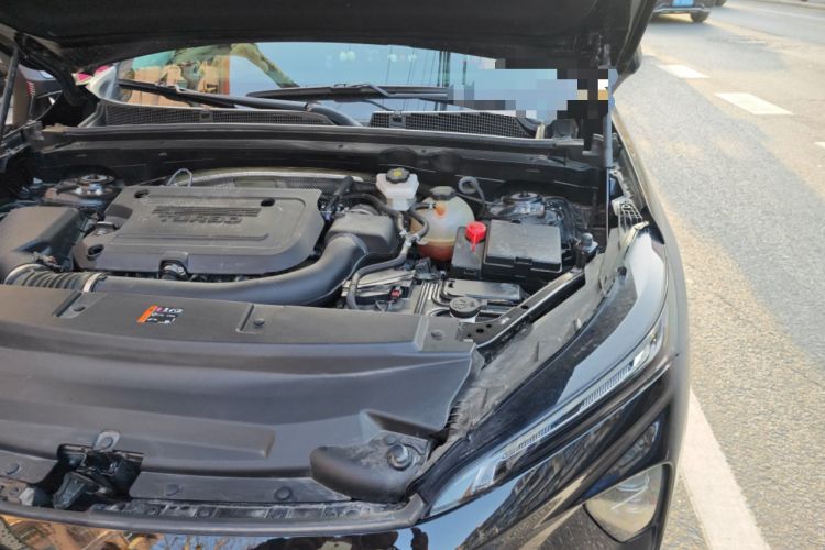 Used Buick Envision 2025 Encore Plus 28T Two-Wheel-Drive Platinum Edition Engine Bay Left