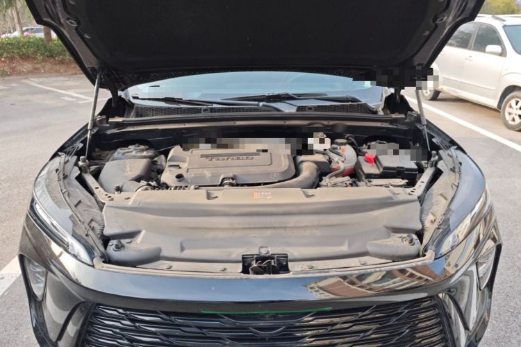 Used Buick Envision 2025 Encore Plus 28T Two-Wheel-Drive Platinum Edition Engine Bay