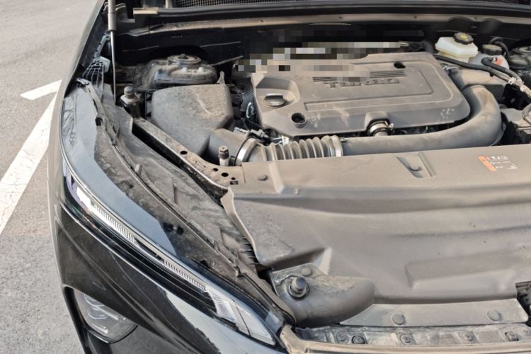 Used Buick Envision 2025 Encore Plus 28T Two-Wheel-Drive Platinum Edition Engine Bay Right