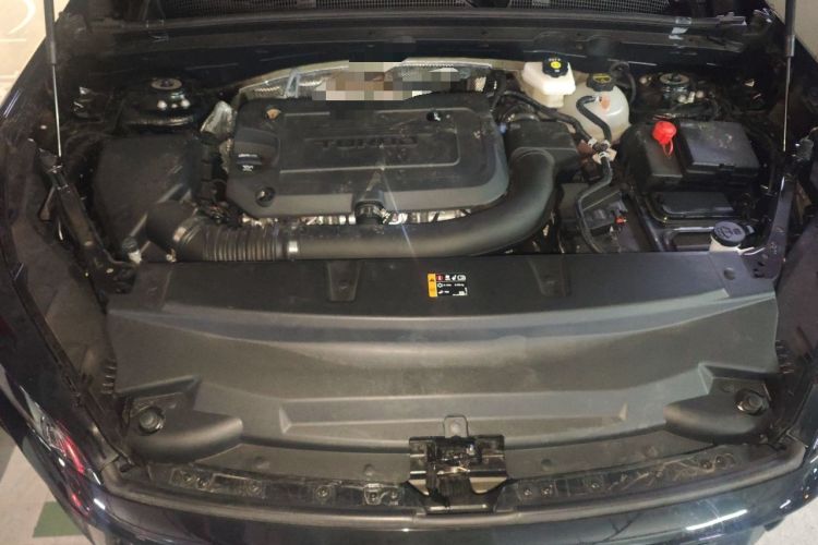 Used Buick Envision 2025 Encore Plus 28T Two-Wheel-Drive Platinum Edition Engine Bay