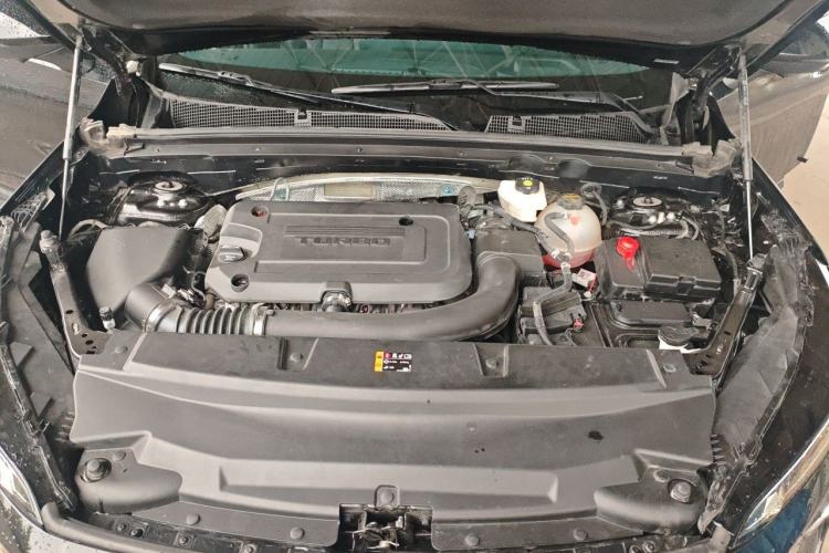 Used Buick Envision 2025 Encore Plus 28T Two-Wheel-Drive Platinum Edition Engine Bay