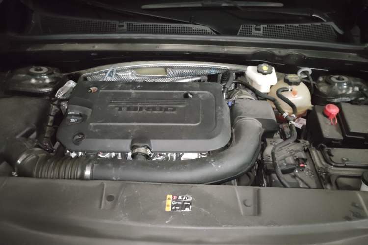 Used Buick Envision 2025 Encore Plus 28T Two-Wheel-Drive Platinum Edition Engine Bay