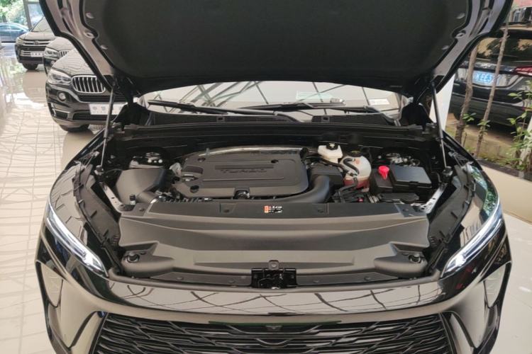 Used Buick Envision 2025 Encore Plus 28T Two-Wheel-Drive Platinum Edition Engine Bay