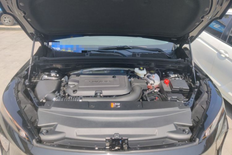 Used Buick Envision 2025 Encore Plus 28T Two-Wheel-Drive Platinum Edition Engine Bay