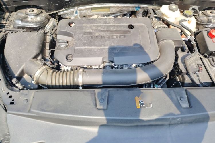 Used Buick Envision 2025 Encore Plus Four-Wheel Drive Avenir Engine Bay