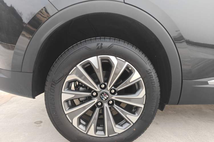 Used Buick Envision 2025 25T Entry-Grade Platinum Edition Exterior 11