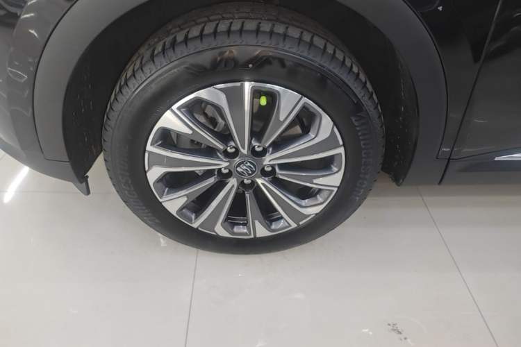 Used Buick Envision 2025 25T Entry-Grade Platinum Edition Exterior 4