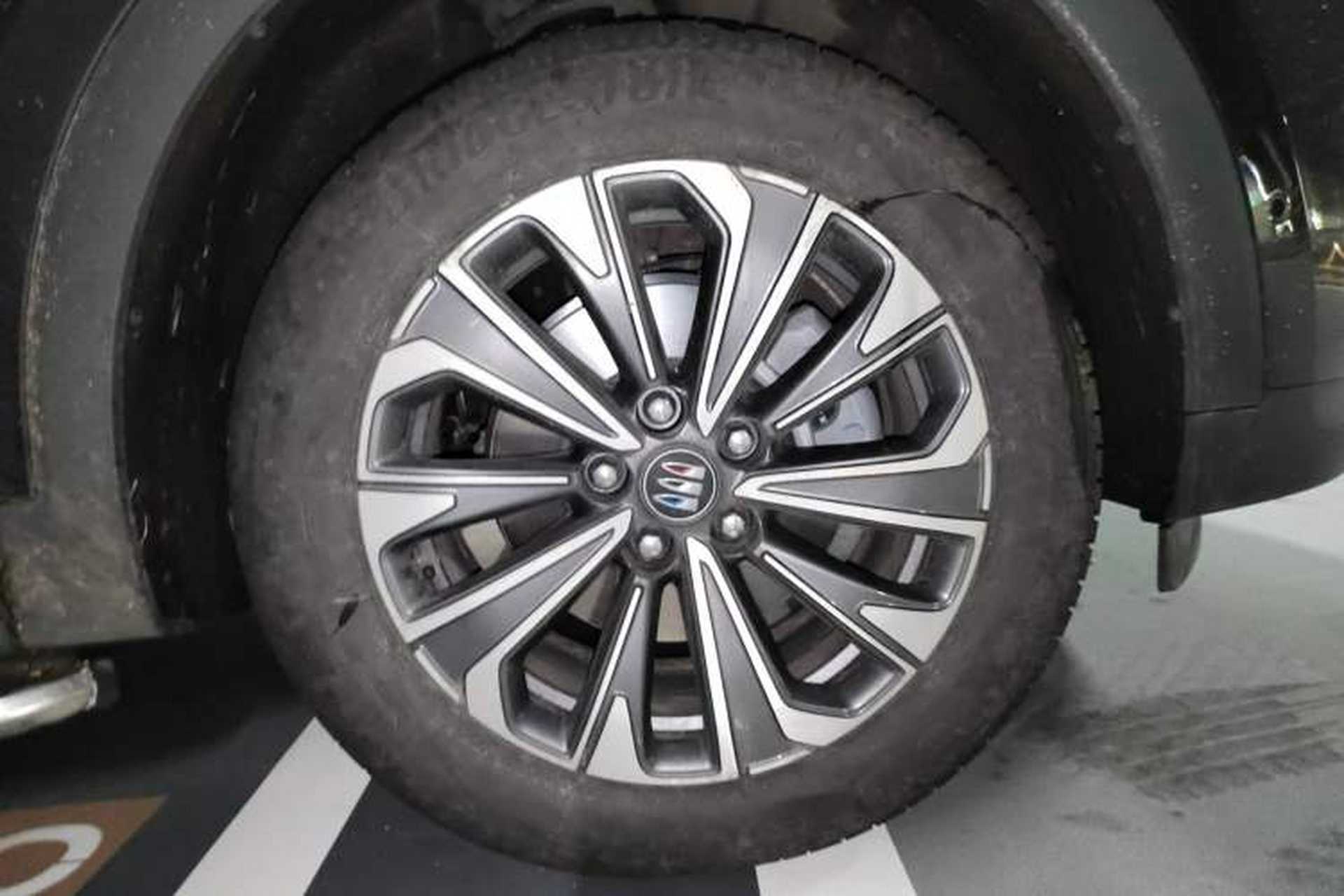 Used Buick Envision 2025 Encore Plus 28T Two-Wheel-Drive Platinum Edition Exterior 7