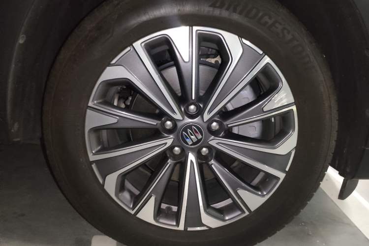 Used Buick Envision 2025 Encore Plus 28T Two-Wheel-Drive Platinum Edition Exterior 7