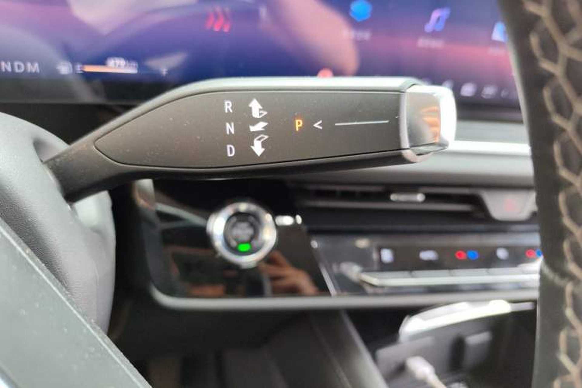 Used Buick Envision 2025 Encore Plus 28T Two-Wheel-Drive Platinum Edition Gear Lever